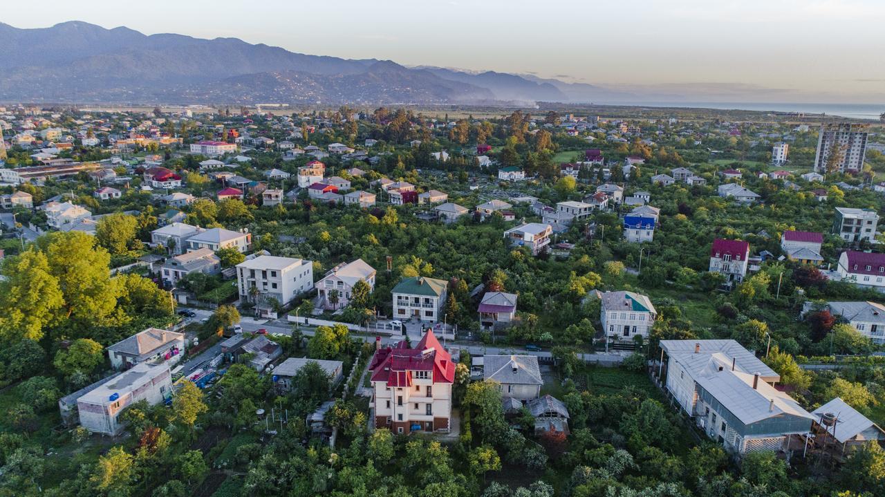 Guest House Amo Batumi Zewnętrze zdjęcie