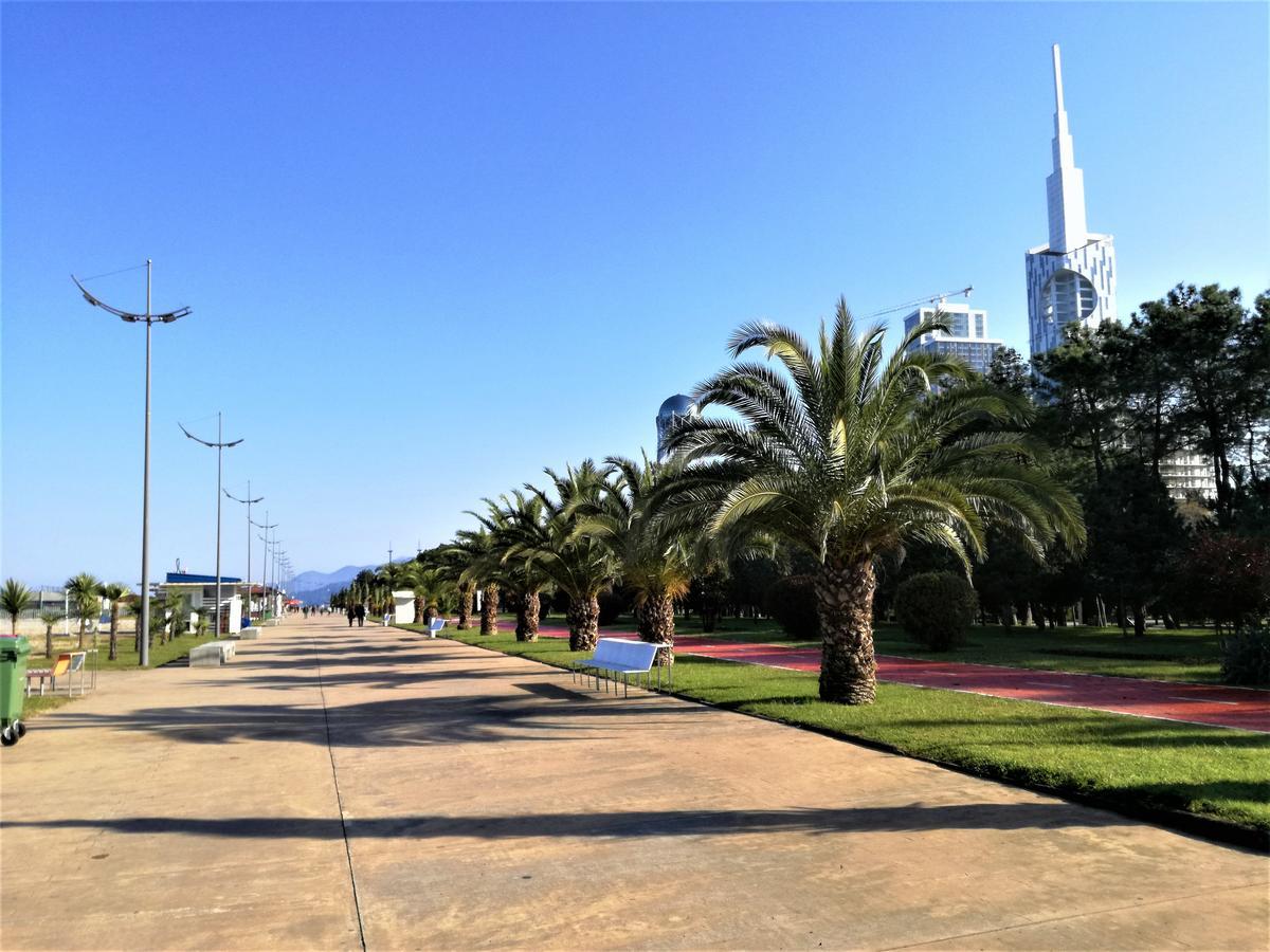 Guest House Amo Batumi Zewnętrze zdjęcie