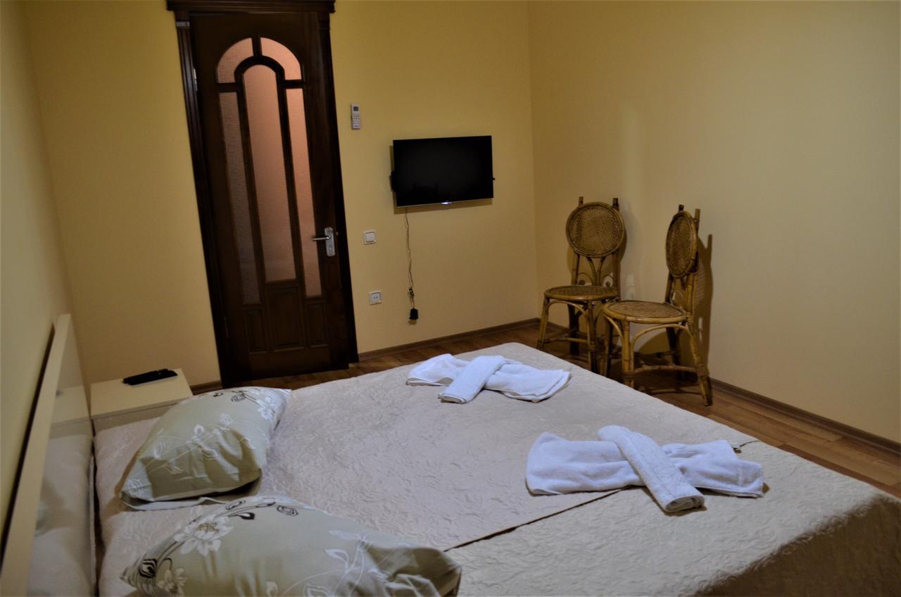 Guest House Amo Batumi Zewnętrze zdjęcie
