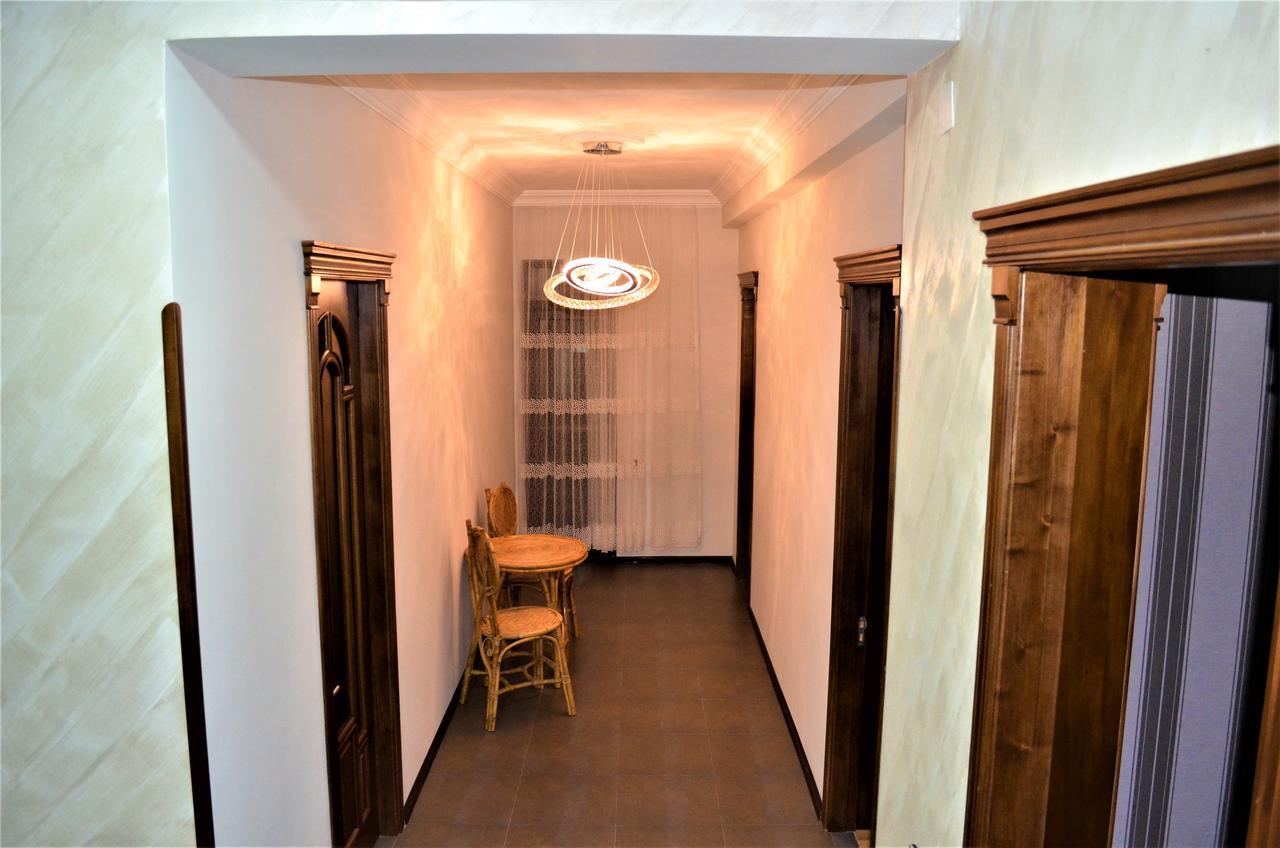 Guest House Amo Batumi Zewnętrze zdjęcie