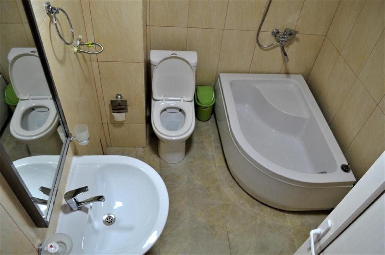 Guest House Amo Batumi Zewnętrze zdjęcie