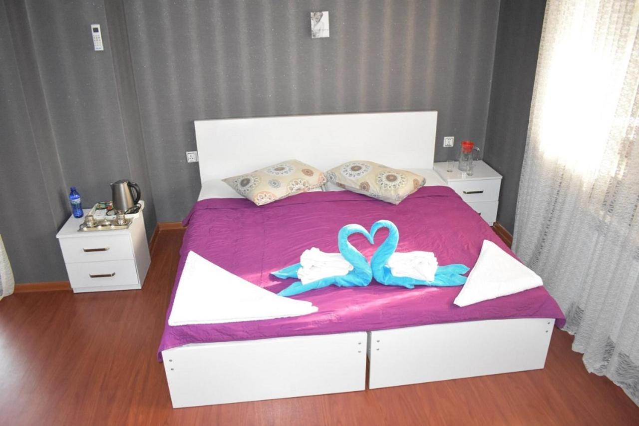 Guest House Amo Batumi Zewnętrze zdjęcie